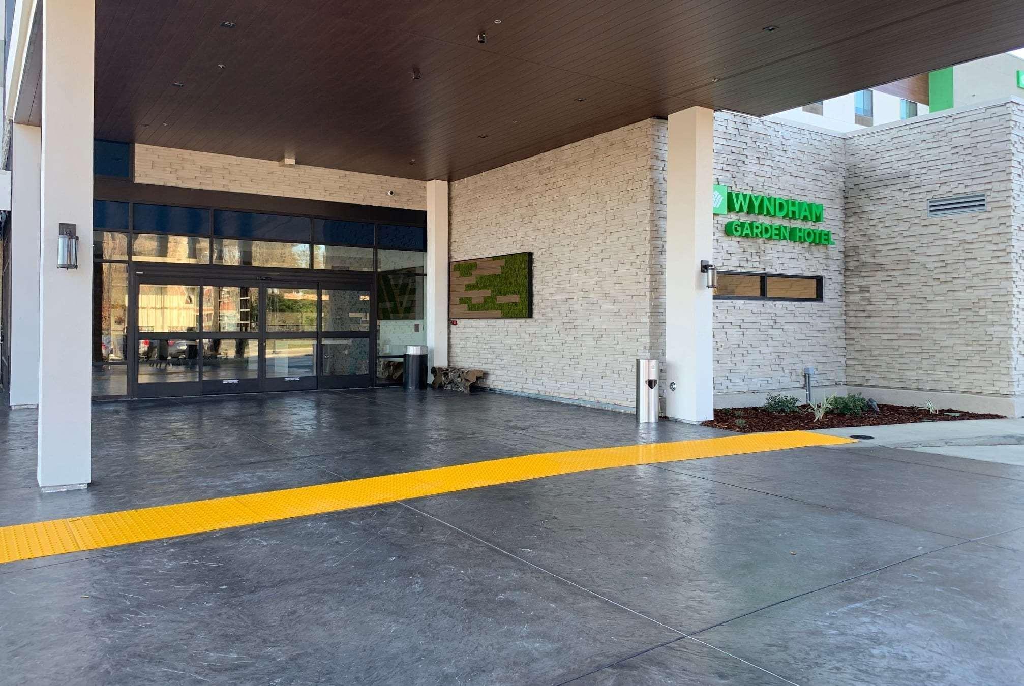 Отель Wyndham Garden Sacramento Airport Natomas Экстерьер фото